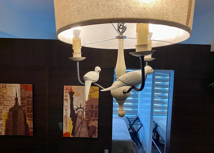 Twin Luxury Makati Marvel 300 Mbps Internet Apartment *
