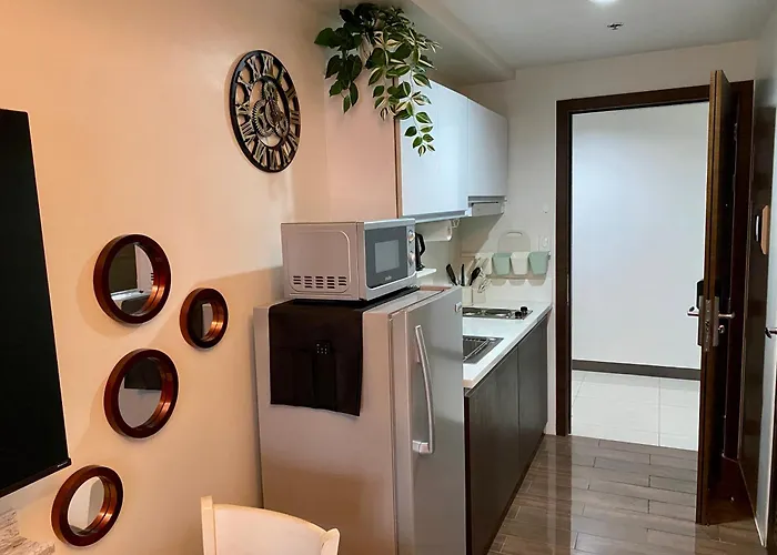Apartment Twin Luxury Makati Marvel 300 Mbps Internet *