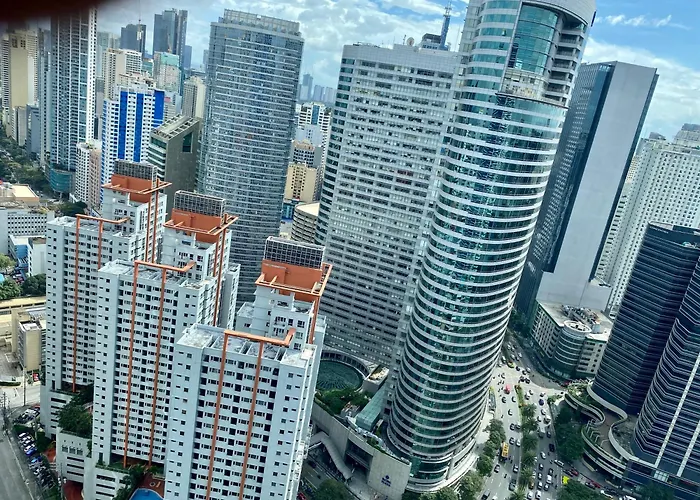 Twin Luxury Makati Marvel 300 Mbps Internet * Manila