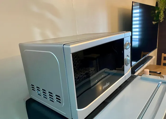Apartment Twin Luxury Makati Marvel 300 Mbps Internet