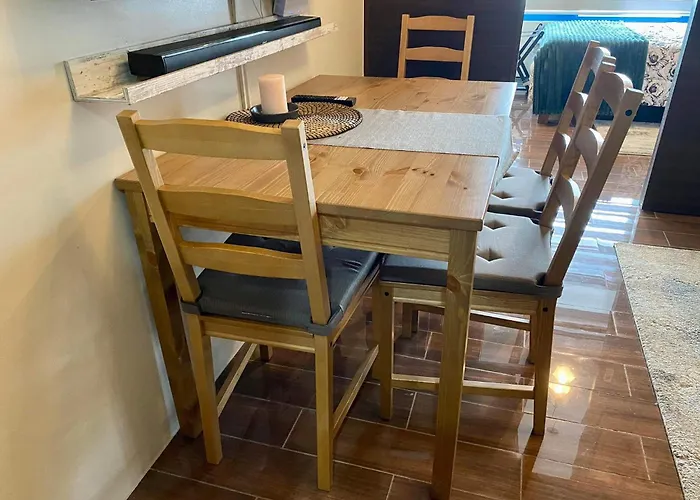 Apartment Twin Luxury Makati Marvel 300 Mbps Internet *