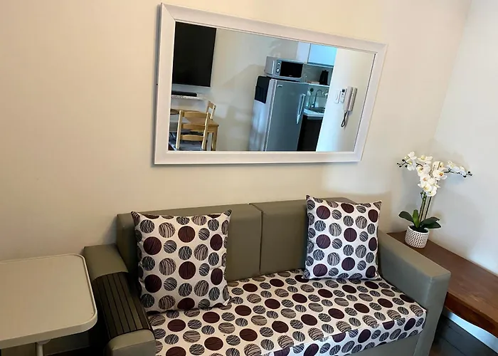 Twin Luxury Makati Marvel 300 Mbps Internet * Manila