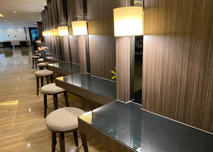 Apartment Twin Luxury Makati Marvel 300 Mbps Internet Manila
